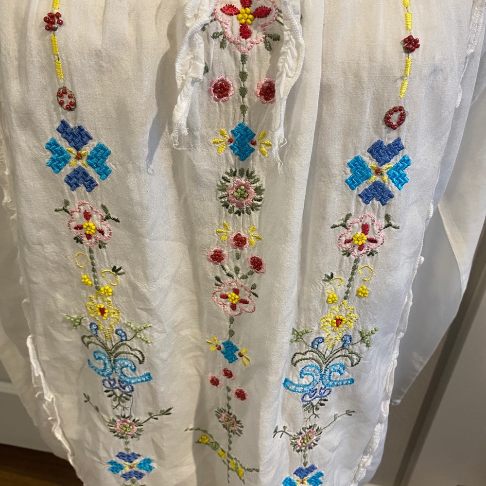 Sundance Embroidered Gauze Top - Picture 6 of 9